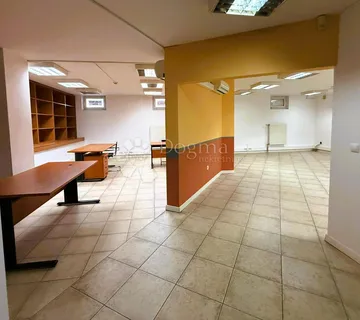 Poslovni prostor 93 m² za ordinaciju ili ured - Čakovec