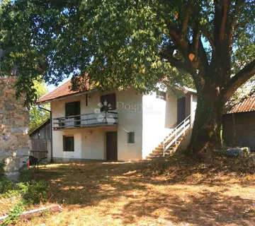 Kuća u Drežnici - Drežnica, Ogulin