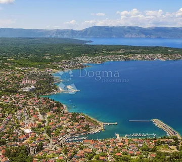 Otok Krk - Malinska - Građevinsko Zemljište 600 M Od Mora - Malinska, Malinska-Dubašnica