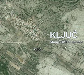 Građevinsko zemljište u neposrednoj blizini N.P. Krka - Ključ, Drniš