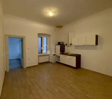 RIJEKA CENTAR, ADAPTIRAN - 133 m2 - cover