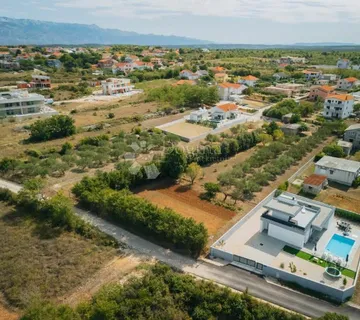 VRSI - GRAĐEVINSKO ZEMLJIŠTE 1252 m2 - INVESTICIJSKA PRILIKA