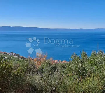 SNIŽENO! Građevinsko zemljište s rajskim pogledom na more - Podgora