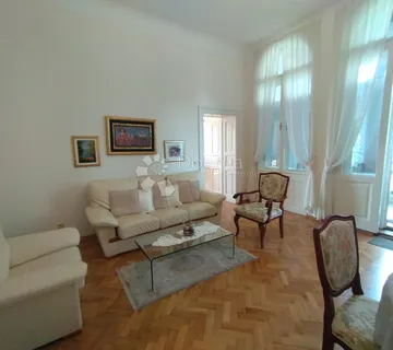 Luksuzni stan u AU villi za najam - Opatija