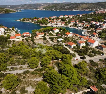 Atraktivno građevinsko zemljište u Ražnju, 200m od mora! - Ražanj, Rogoznica