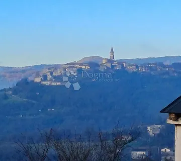 Buzet - veliko poljoprivredno zemljište