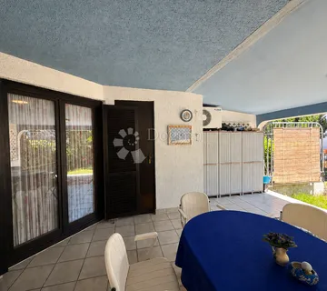 Apartman s dvorištem u Barbarigi - Barbariga, Vodnjan
