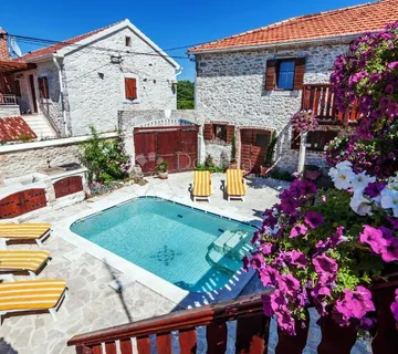 Zadar,Arbanasi - PROFITABILNA INVESTICIJA! 6 apartmana s bazenom