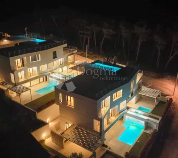 ZADAR Luksuzni duplex s bazenom, 4SS, 100 m od mora! - Kožino, Zadar