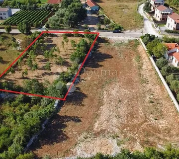 Građevinska parcela na mirnoj lokaciji - Svetvinčenat
