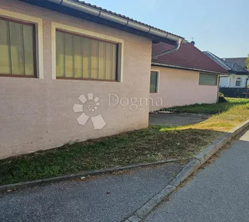 Poslovna zgrada sa skladištem i uredima u blizini Varaždina - Gornji Kneginec