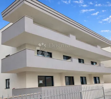 Dvosoban stan na top lokaciji - Promajna, Baška Voda