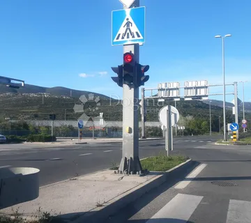 Poljoprivredno zemjište uz magistralu u Kaštel Stafiliću! - Kaštel Štafilić, Kaštela