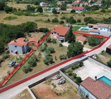 EKSKLUZIVNO – SAMO U DOGMI! Kuća s više stambenih jedinica! - Pula