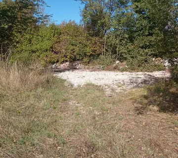 Poljoprivredno zemljište na lijepoj lokaciji - Červari, Kanfanar