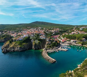 Apartman s panoramskim pogledom na more+zasebni studio apartman s privatnim bazenom i okućnicom S1 - Vrbnik