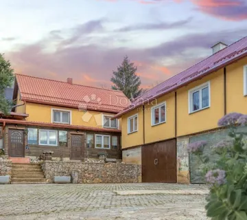 Gospodarsko imanje u okolici Otočca - Škare, Otočac