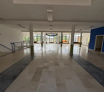 Poslovni prostor s velikim potencijalom - Đakovo