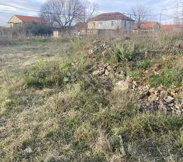 Građevinska parcela u čarobnom dalmatinskom mjestu, u zaleđu Vodica - Čista Mala, Vodice