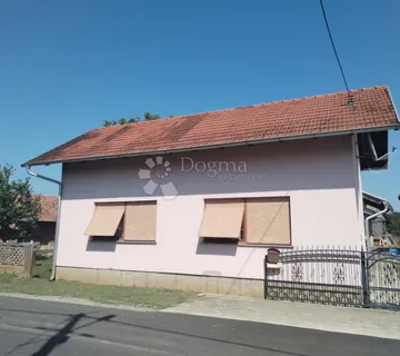 Šarmantna kuća s okućnicom i dodatnim objektima – Budančevica - cover