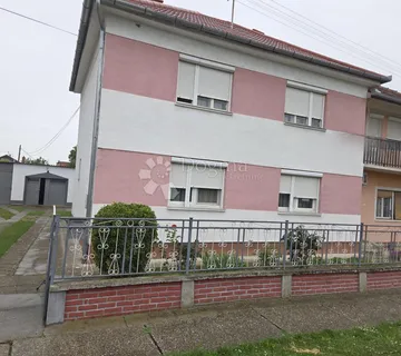 Dvije kuće i dvije garaže – Beli Manastir