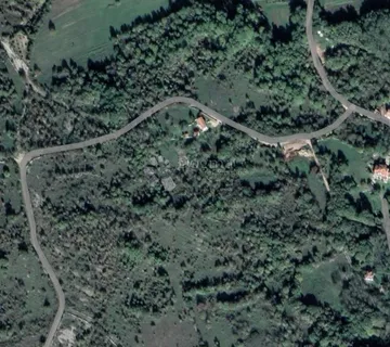 Poljoprivredno zemljište- Lazarići , 1918 m2 - POVOLJNO - Lazarići, Kršan