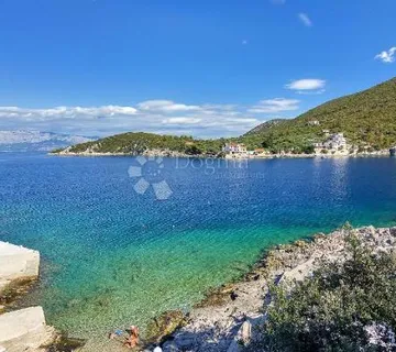 TURISTIČKO ZEMLJIŠTE NA HVARU - cover