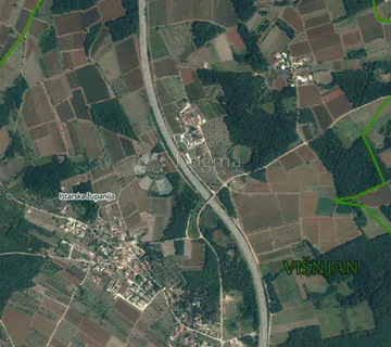 Na prodaju zemljište u Korlevićima – dio prekriven šumom - Korlevići, Višnjan
