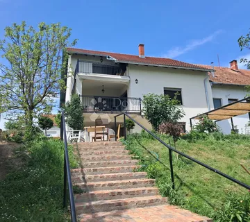Lipik - Prekrasna Kuća Na Idiličnoj Lokaciji