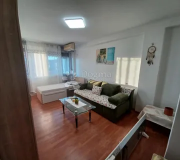 Belveder, Rijeka, 2SB+DB, 63m2, IDEALAN ZA STUDENTE!