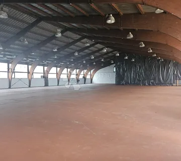 NAJAM POSLOVNOG PROSTORA – 1.180 m² Osijek, Jug II