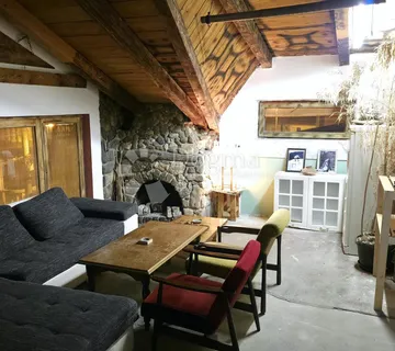 Prodaja kuće, Zagreb, Ferenščica, 325m2