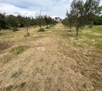 Prekrasno Zemljište Na Rubu Mjesta - Valtura, Ližnjan