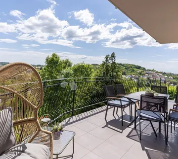 Zagreb, Podsljeme, prostrana kuća s panoramskim pogledom