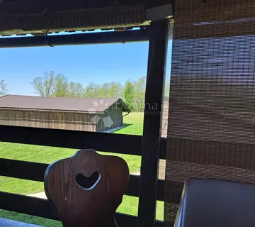 Odlična kuća pogodna za turistički najam - Vrginmost, Gvozd
