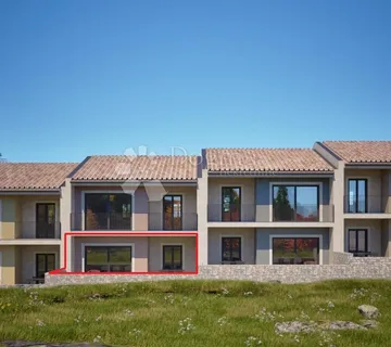 Dvosoban stan u prizemlju 10 minuta do mora, Rovinj