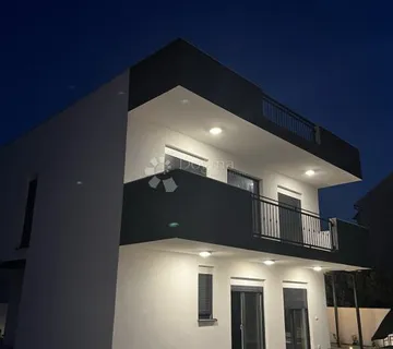 Luksuzna vila Vodice