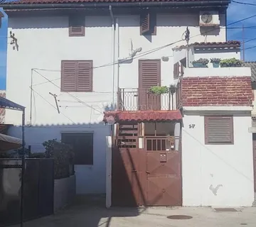 Dvoetažni stan - centar Zadra - Nin