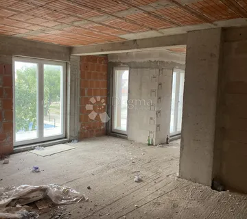 LOZOVAC – Prostor za najam – 120m², mogućnost prilagodbe prema namjeni - Lozovac, Šibenik