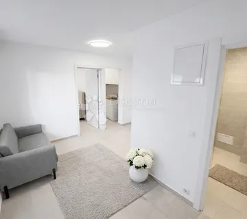 Stan 690 € – sve uključeno (režije + internet) - Zagreb