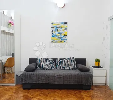 Najam – moderan i renoviran stan u samom centru Zagreba, 42 m²
