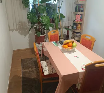 Gornja Dubrava Kuća s 2 stana - Zagreb