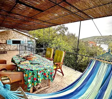 Kamena kuća s dušom – 100 m od mora - Drvenik Veliki, Trogir
