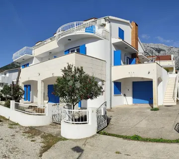Apartmani u srcu Orebića – kuća na prodaju - cover