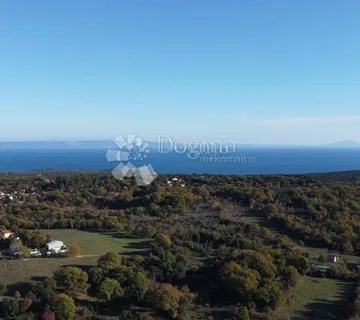 Pavićini - Građevinsko zemljište 687m2 - cover