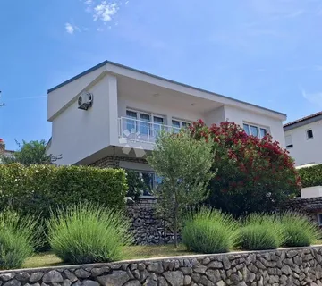 Kuća na elitnoj poziciji u Crikvenici – rijetko dostupna na tržištu - Crikvenica