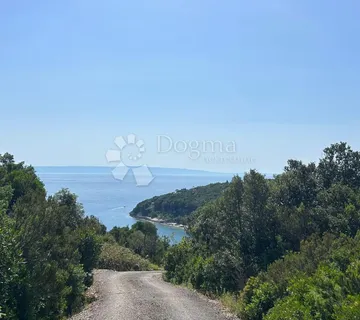 Atraktivno Zemljište - 150 M Od Mora Duga Uvala - Šegotići, Marčana