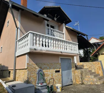 Kuća za odmor s velikom okućnicom i voćnjakom - cover