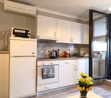 Duga uvala – lijep apartman s velikom terasom 150 m od mora - Šegotići, Marčana