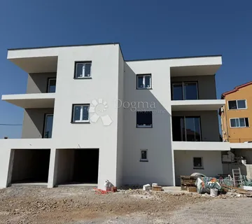 Rijeka, Viškovo Stan 2s+db Novogradnja